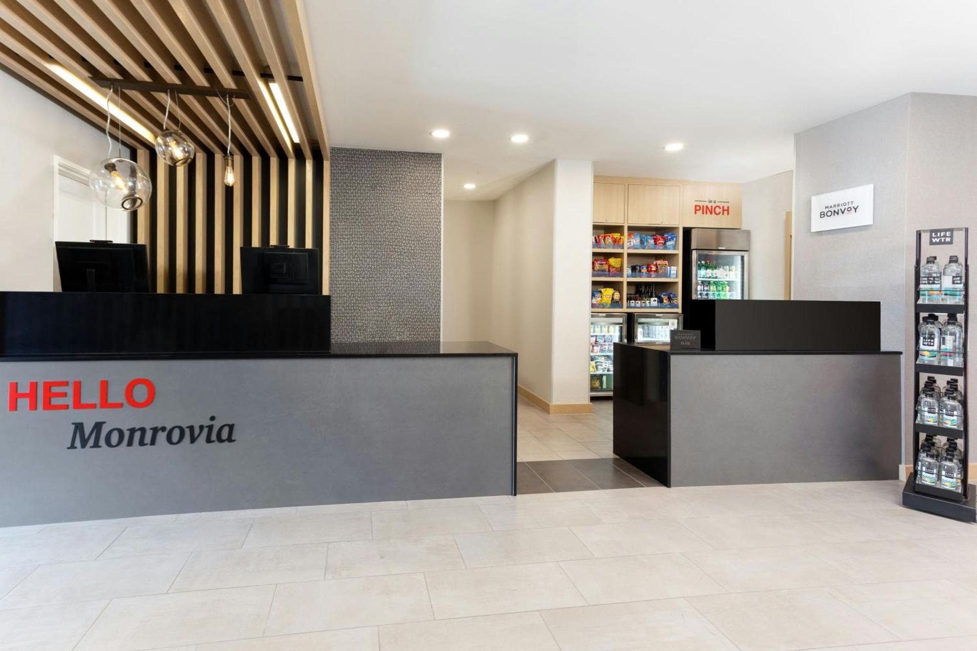 Towneplace Suites By Marriott Monrovia Buitenkant foto